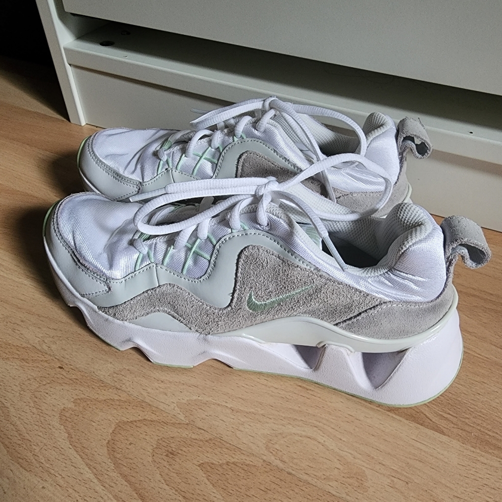 Nike RYZ 365
